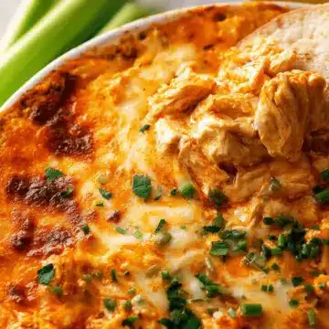 Hot Buffalo Chicken Dip