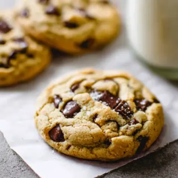 The Best Soft Chocolate Chip Cookies