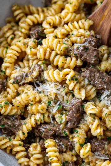 One Pot Beef and Garlic Butter Pasta
