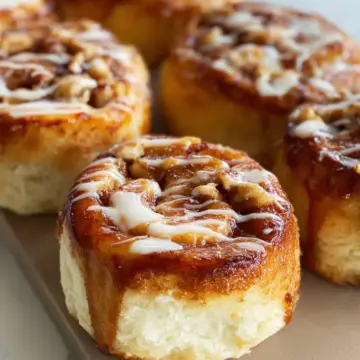 Apple Cheesecake Buns