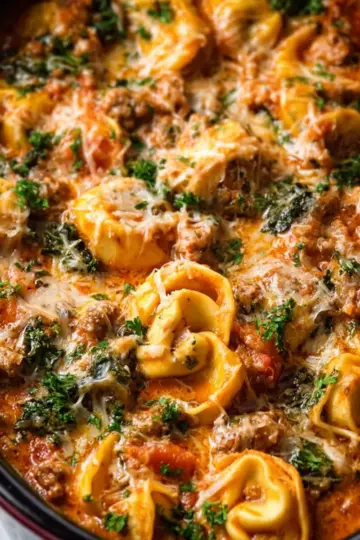 Slow Cooker Sausage and Cheese Tortellini